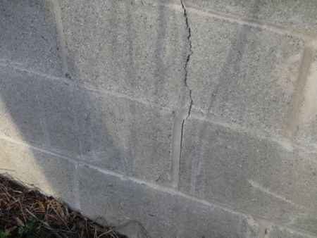 Cracks in AAC Block