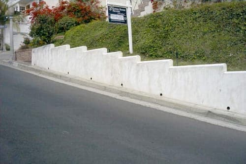 Weep Holes In Retaining Wall (1)